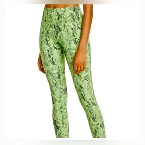 Alo high waist Vapor legging snakeskin green Large EUC - Picture 5 of 16